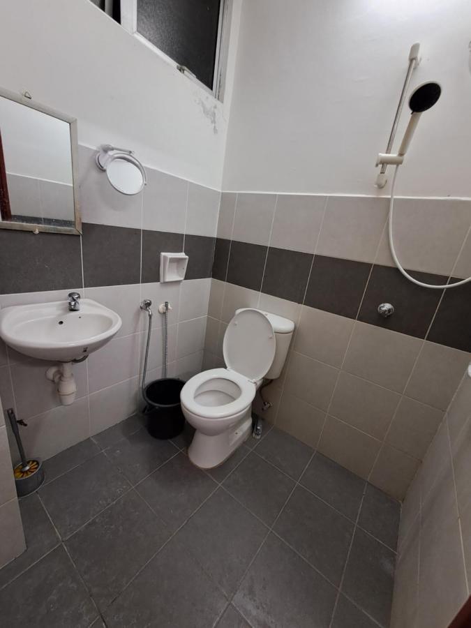 1201 Apartment Ladang Tok Pelam Tepipantaibatuburuk 瓜拉丁加奴 外观 照片