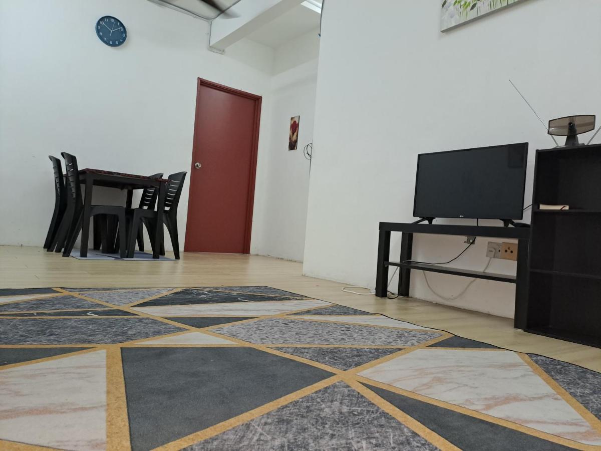 1201 Apartment Ladang Tok Pelam Tepipantaibatuburuk 瓜拉丁加奴 外观 照片